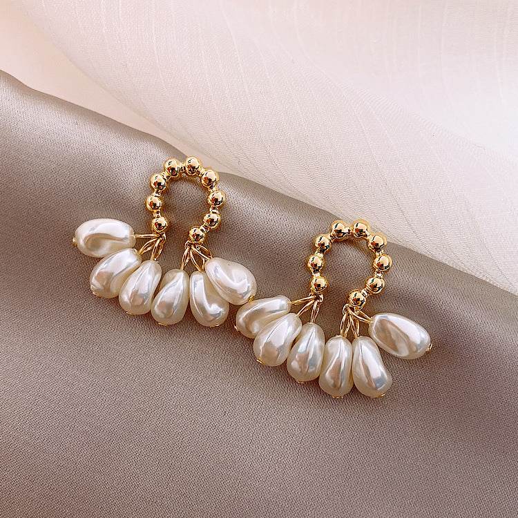 Female Baroque Pearl Earrings - ProTrendyz