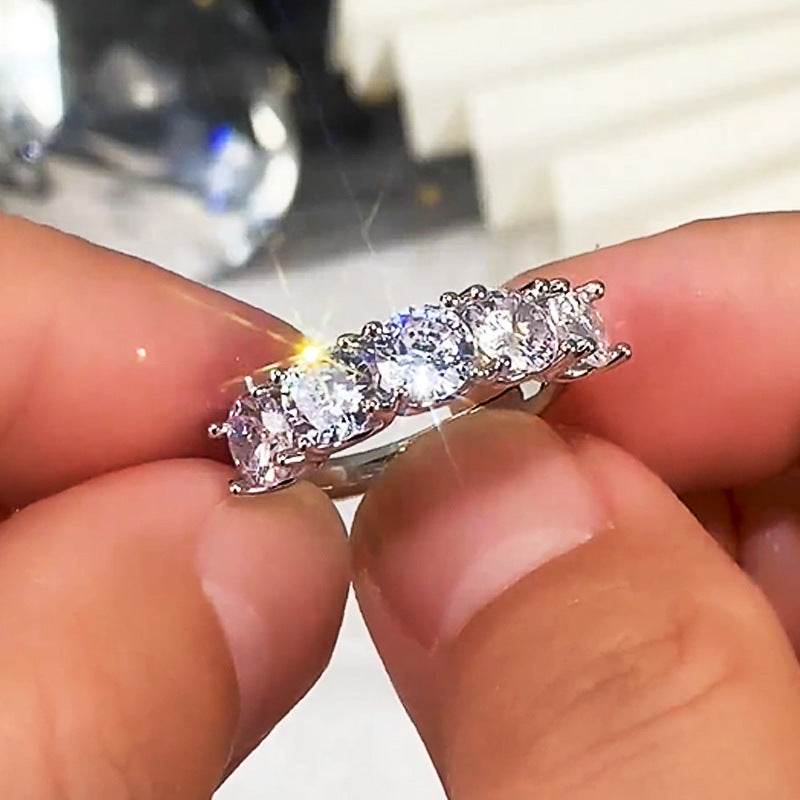 New Fashion Round Diamond Ring Zircon Ring - ProTrendyz