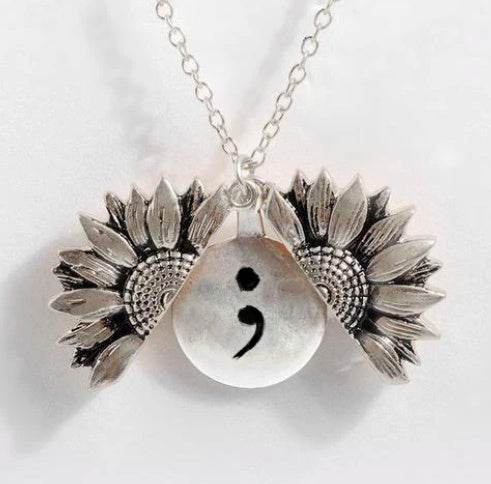 Sunflower Double-layer Lettering Necklace - ProTrendyz