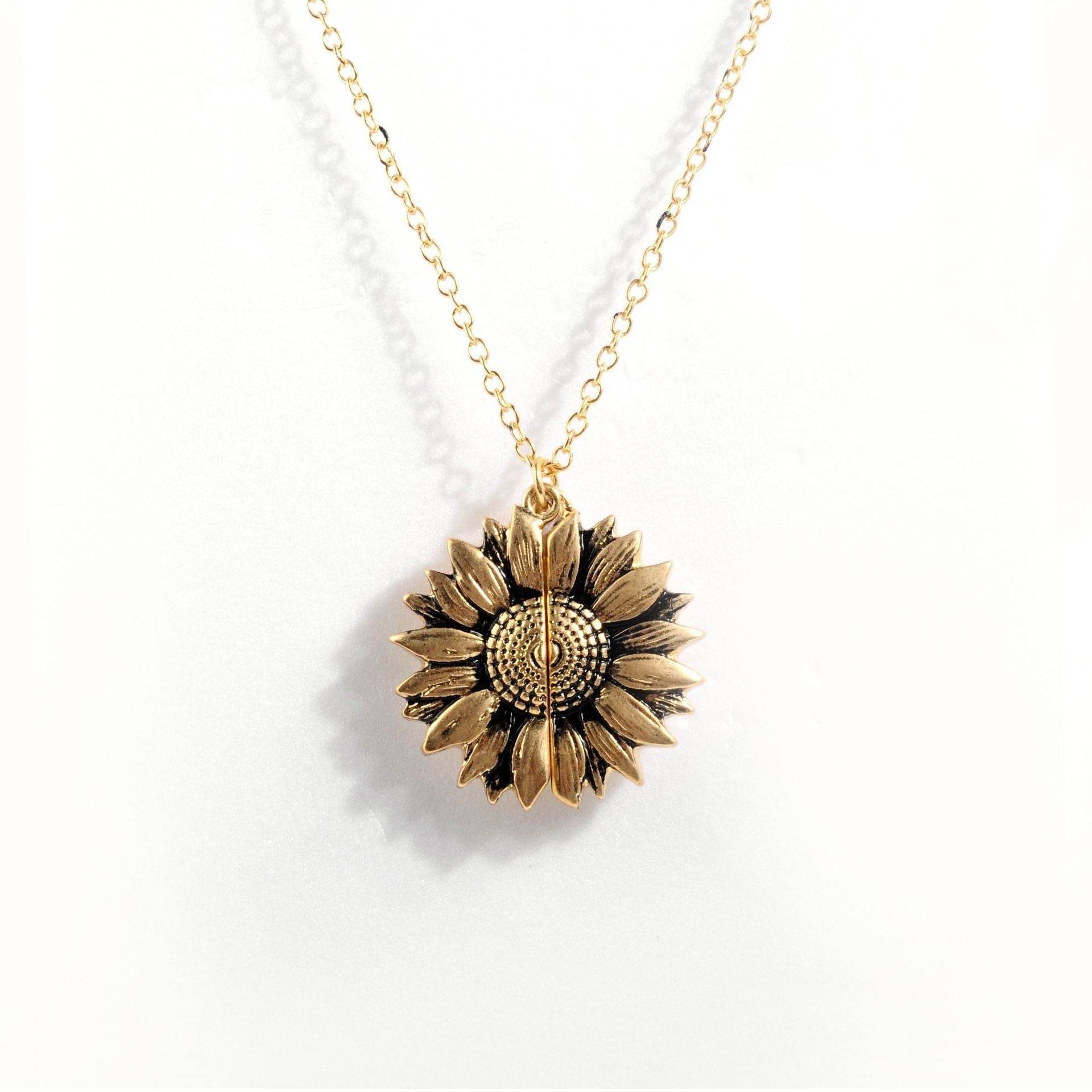 Sunflower Double-layer Lettering Necklace - ProTrendyz