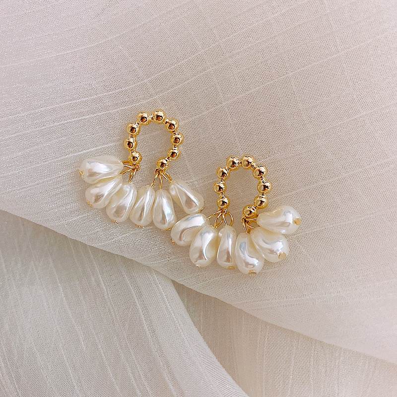 Female Baroque Pearl Earrings - ProTrendyz