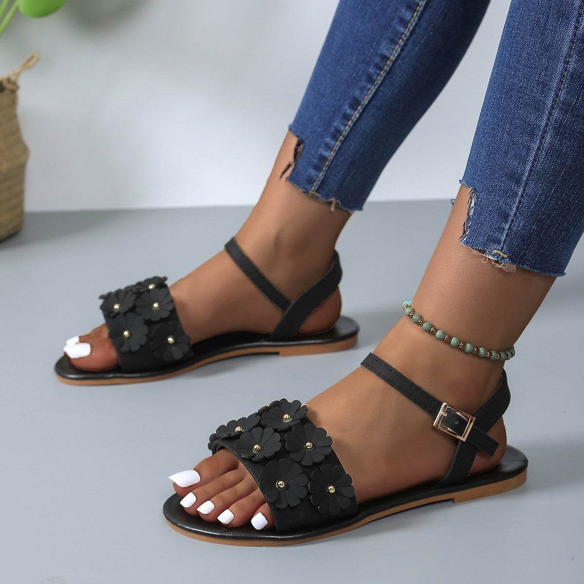 Retro Flowers Sandals Summer Casual Versatile Round Toe Buckle Flat Beach Shoes For Women New Roman Shoes - ProTrendyz