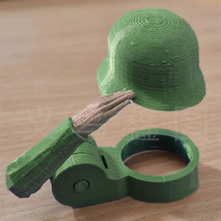 Soldier Salute Beer Bottle Helmet - ProTrendyz