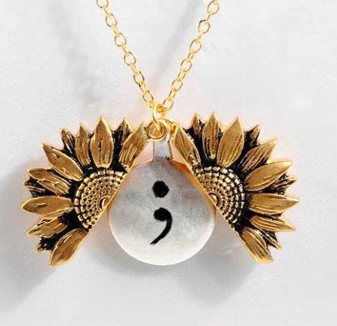 Sunflower Double-layer Lettering Necklace - ProTrendyz