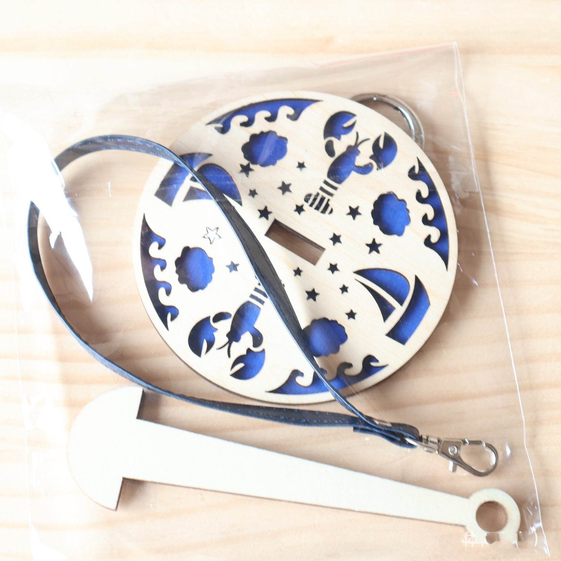 Portable Wrist Yarn Rack Wooden Craftwork - ProTrendyz