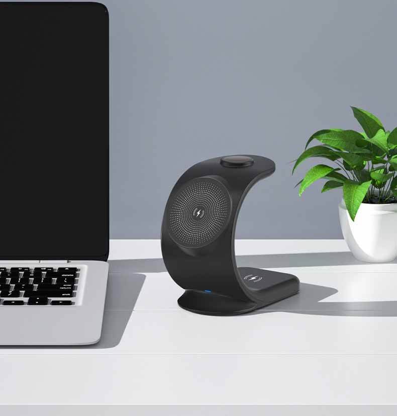 Vertical Three-in-one Magnetic Wireless Charger - ProTrendyz