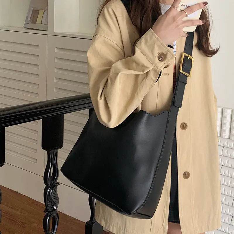 Shoulder Bag Solid Fashion Handbag Crossbody Bag Women's Minimalist PU Leather Bag - ProTrendyz