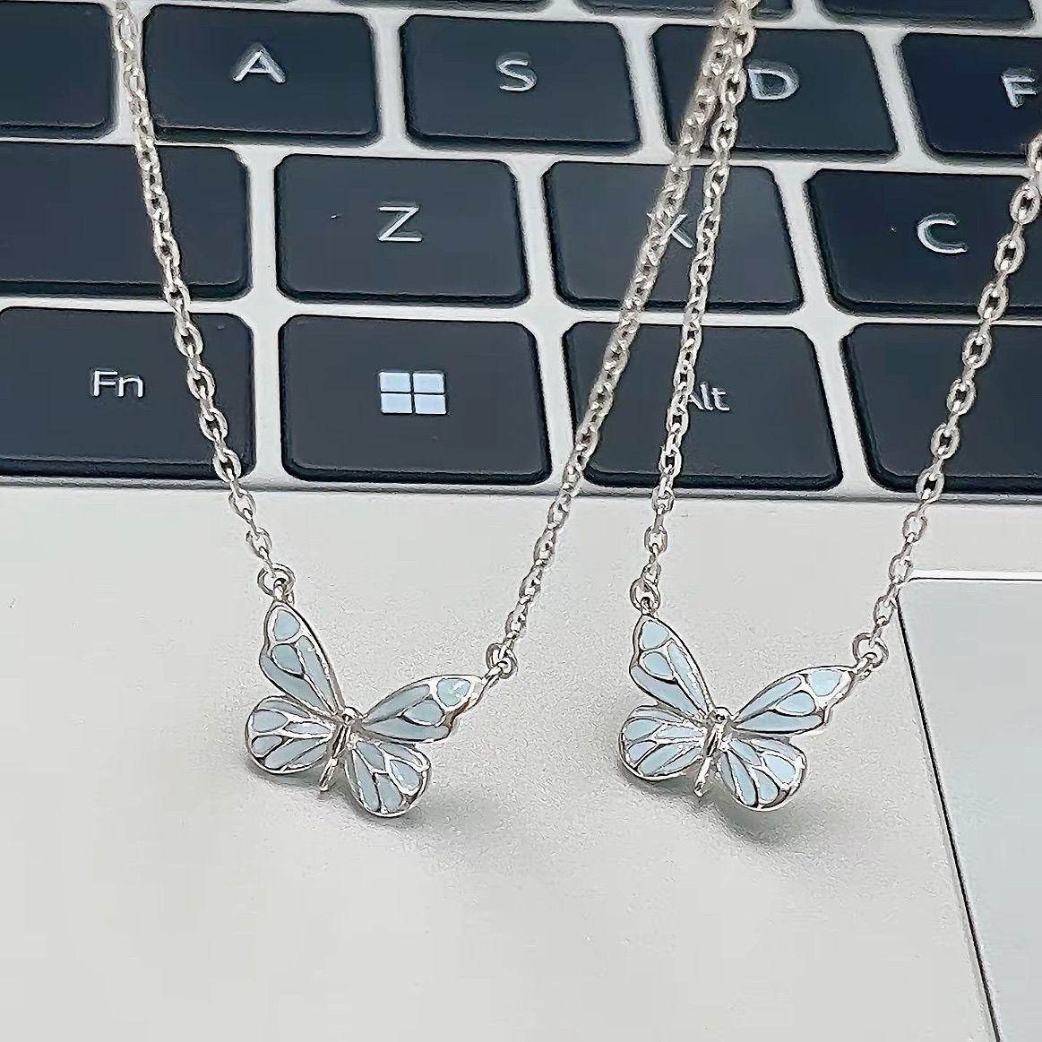 Fashion Blue Luminous Butterfly Necklace Bracelet Set For Glow In The Dark Women Clavicle Chain Choker Party Jewelry Set Gift - ProTrendyz