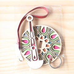 Portable Wrist Yarn Rack Wooden Craftwork - ProTrendyz