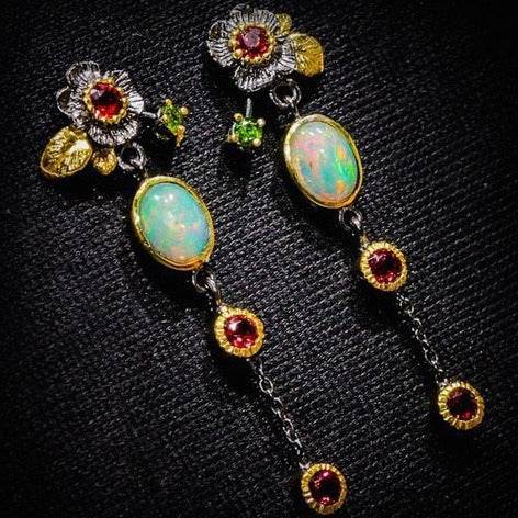 Fashionable New Exquisite Retro Long Earrings - ProTrendyz