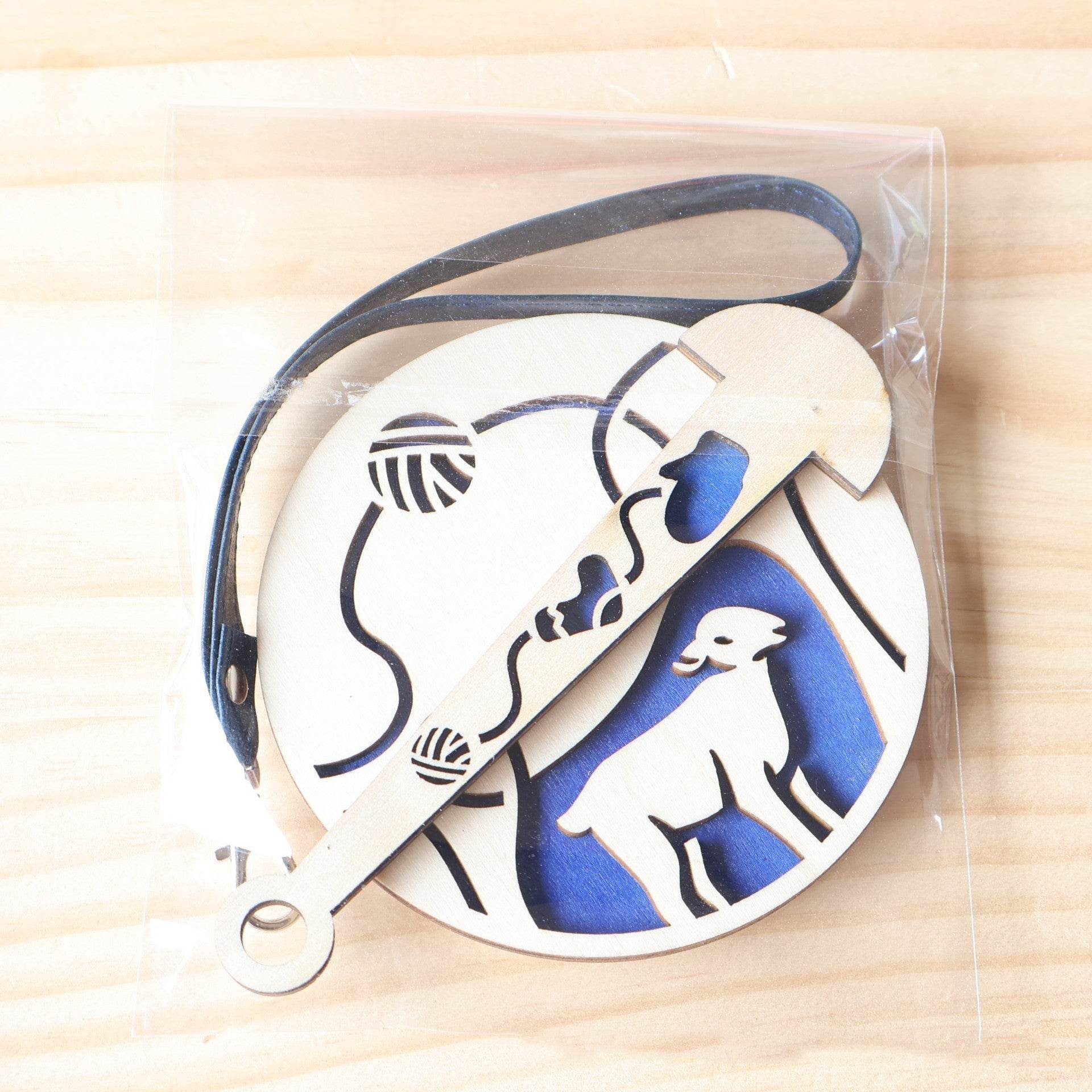 Portable Wrist Yarn Rack Wooden Craftwork - ProTrendyz