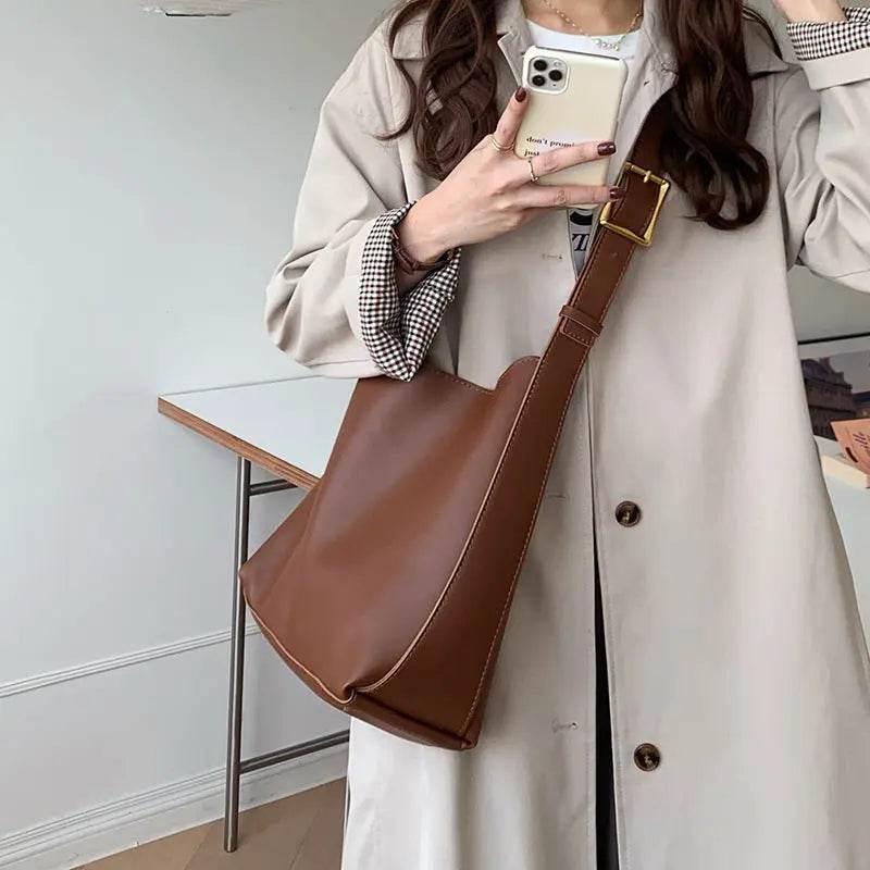 Shoulder Bag Solid Fashion Handbag Crossbody Bag Women's Minimalist PU Leather Bag - ProTrendyz