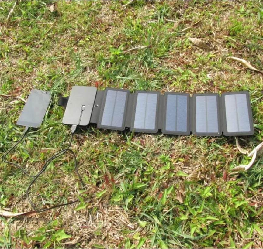 Compact Outdoor 8W folding solar charger Direct charging collapsible solar package Off-road emergency mobile power supply - ProTrendyz