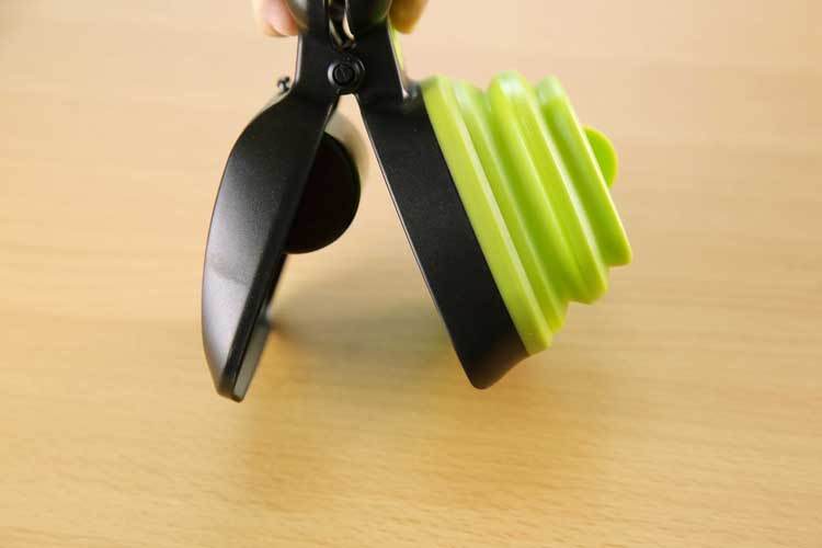 Dog Pet Travel Foldable Pooper Scooper With 1 Roll Decomposable bags Poop Scoop Clean Pick Up Excreta Cleaner Epacket Shipping - ProTrendyz